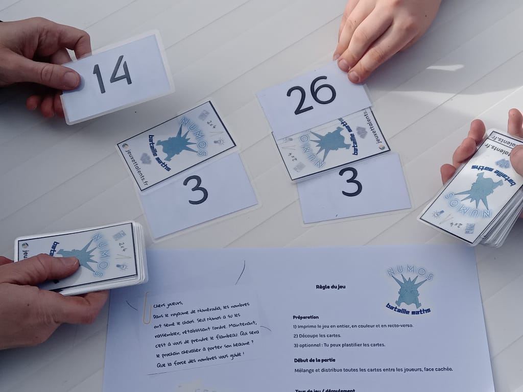 Numos – Bataille maths - jeu de cartes à imprimer - Jeux et Talents
